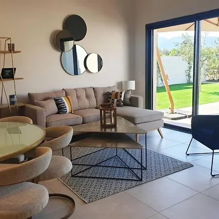 5***** Piscine Proche De La Cala Rossa Lecci