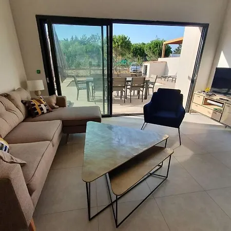 5***** Piscine Proche De La Cala Rossa *