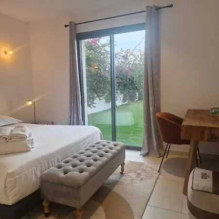 5***** Piscine Proche De La Cala Rossa Willa Lecci