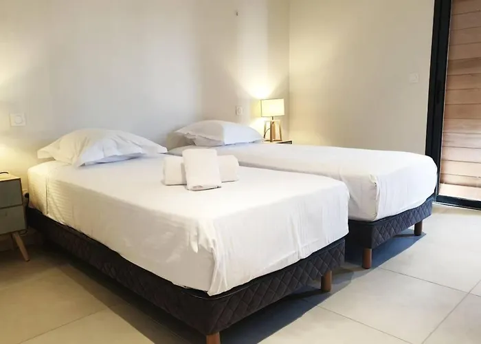 Villa 5***** Piscine Proche De La Cala Rossa Lecci