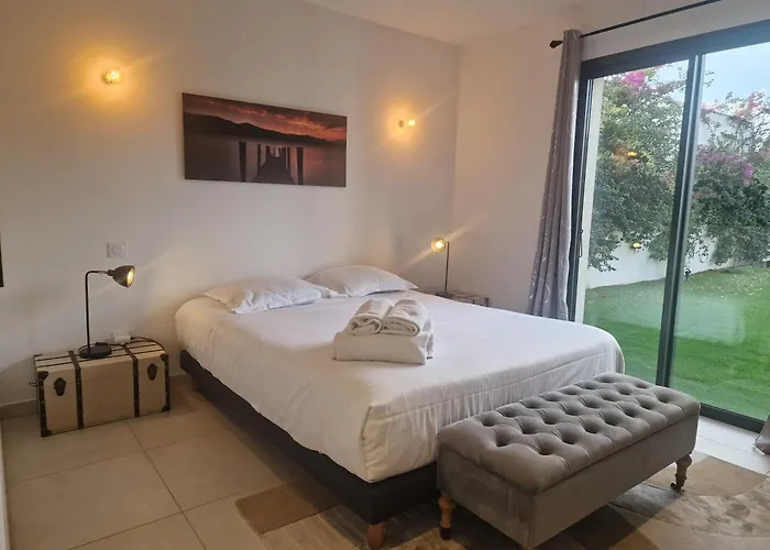 5***** Piscine Proche De La Cala Rossa * Lecci